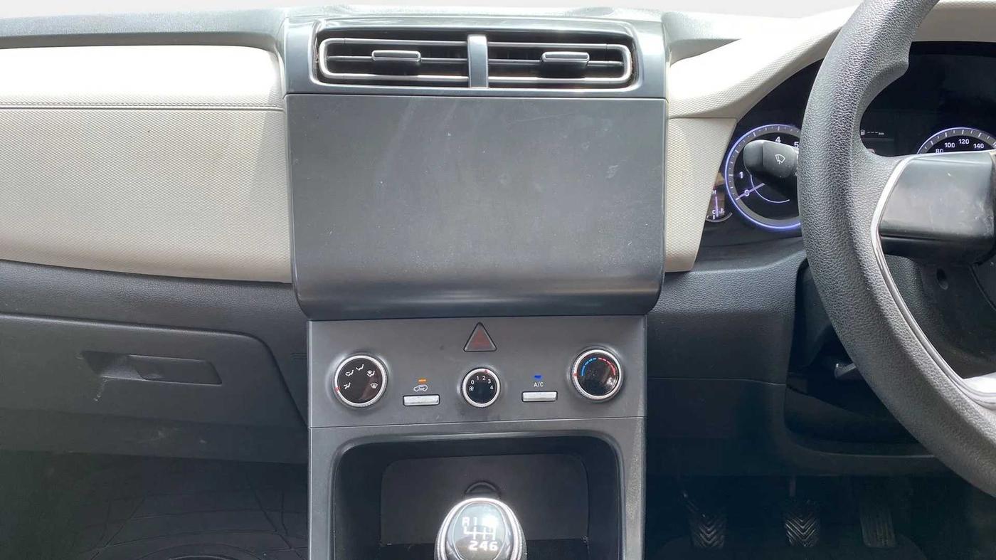 2020 Hyundai Creta E 1.5 PETROL, CNG, Manual, 44,001 km, Air Conditioner