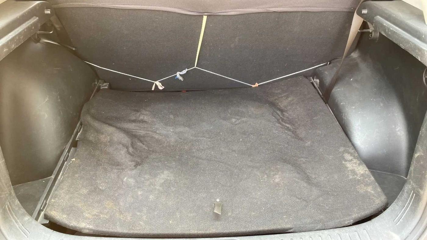 2020 Hyundai Creta E 1.5 PETROL, CNG, Manual, 44,001 km, Boot Inside