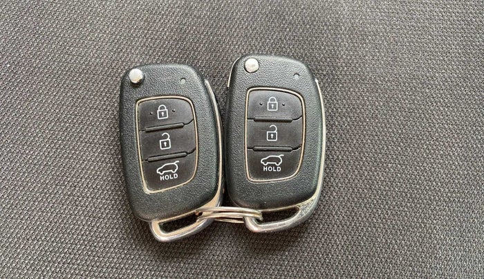 2020 Hyundai Creta E 1.5 PETROL, Petrol, Manual, 44,001 km, Key Close Up
