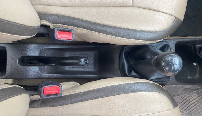 2014 Hyundai Eon ERA +, Petrol, Manual, 54,463 km, Gear Lever