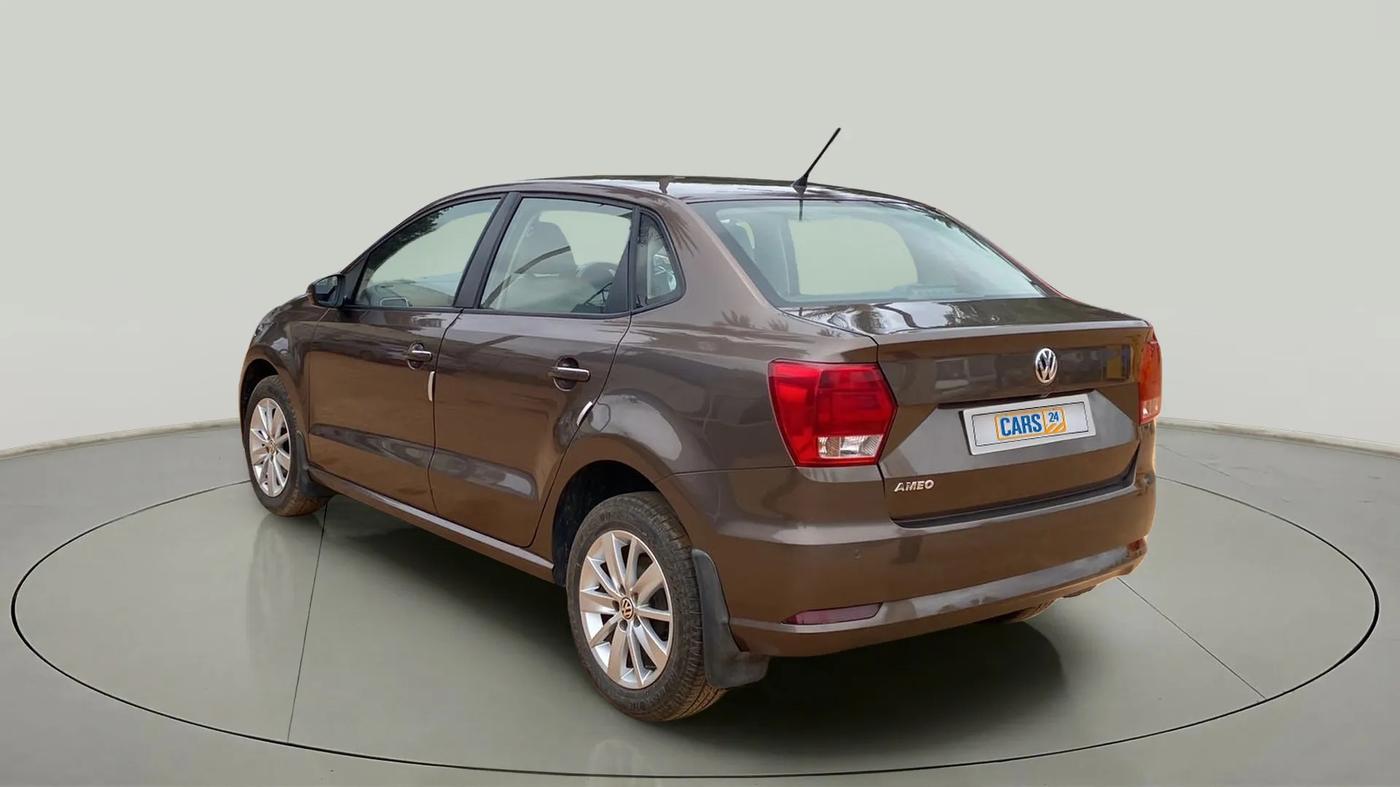 2016 Volkswagen Ameo HIGHLINE1.2L, Petrol, Manual, 68,602 km, Left Back Diagonal