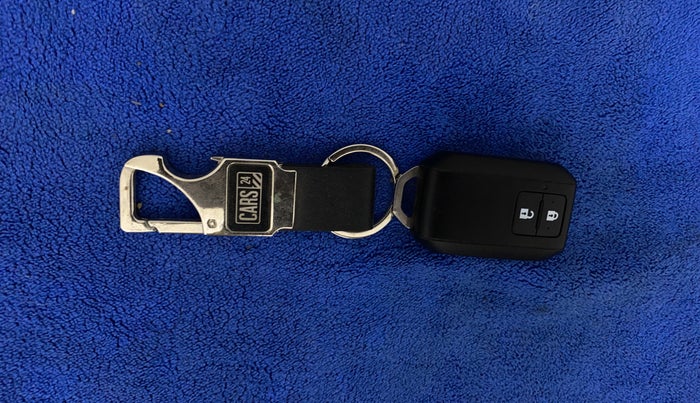 2019 Maruti Baleno ZETA PETROL 1.2, Petrol, Manual, 35,573 km, Key Close Up