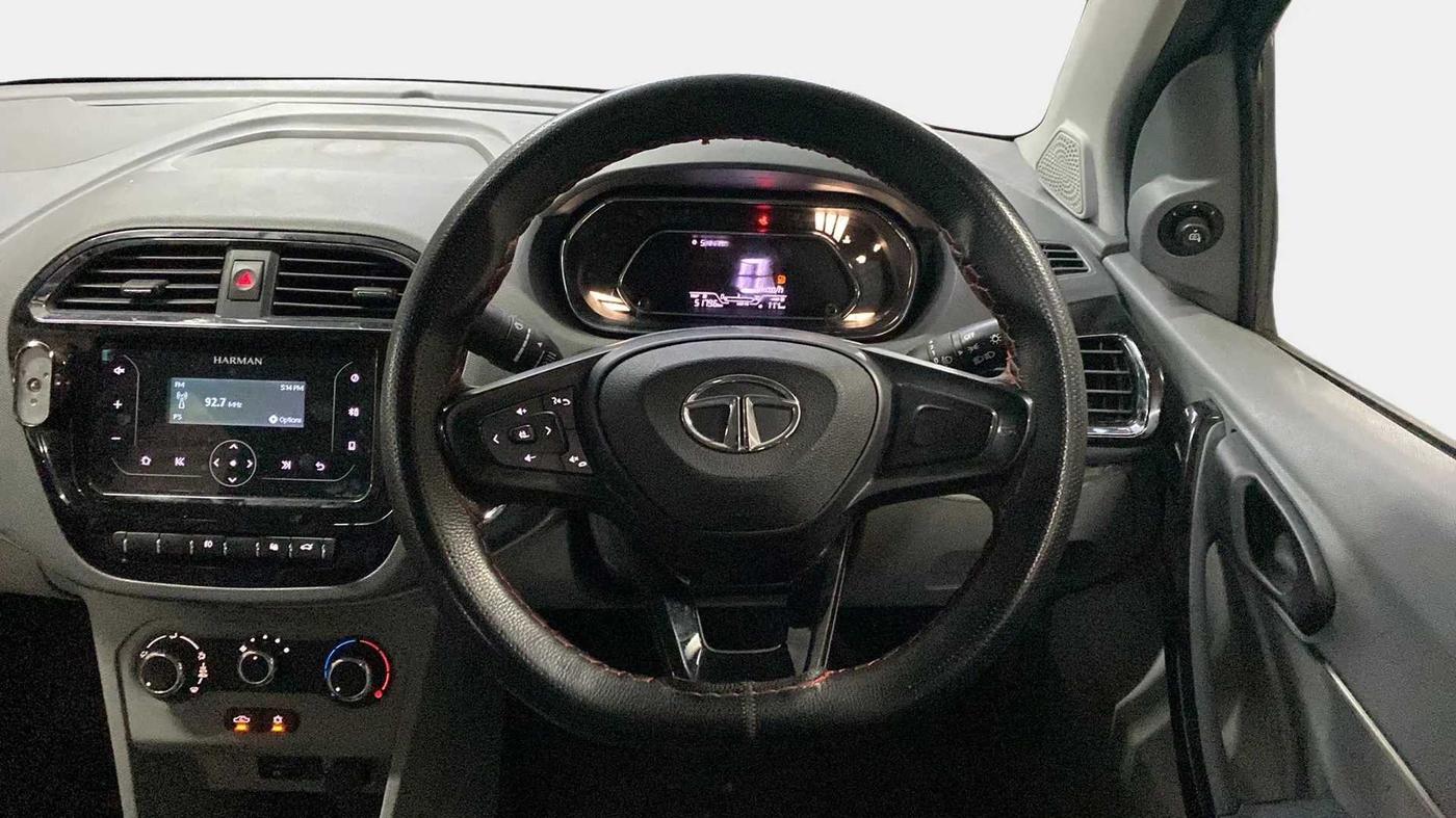 2020 Tata TIGOR XZ PETROL, Petrol, Manual, 24,557 km, Steering Wheel Close Up