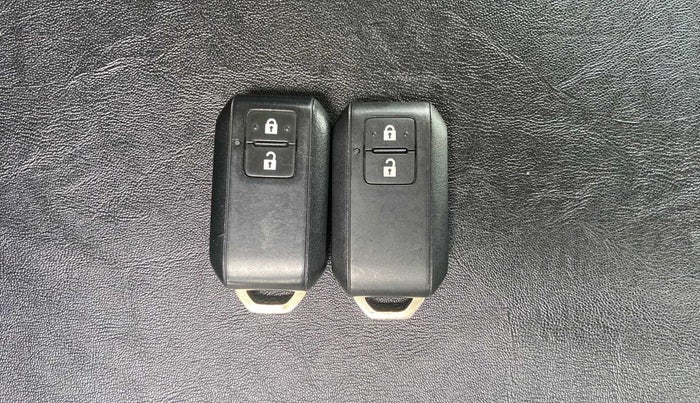 2020 Maruti XL6 ALPHA AT, Petrol, Automatic, 74,491 km, Key Close Up