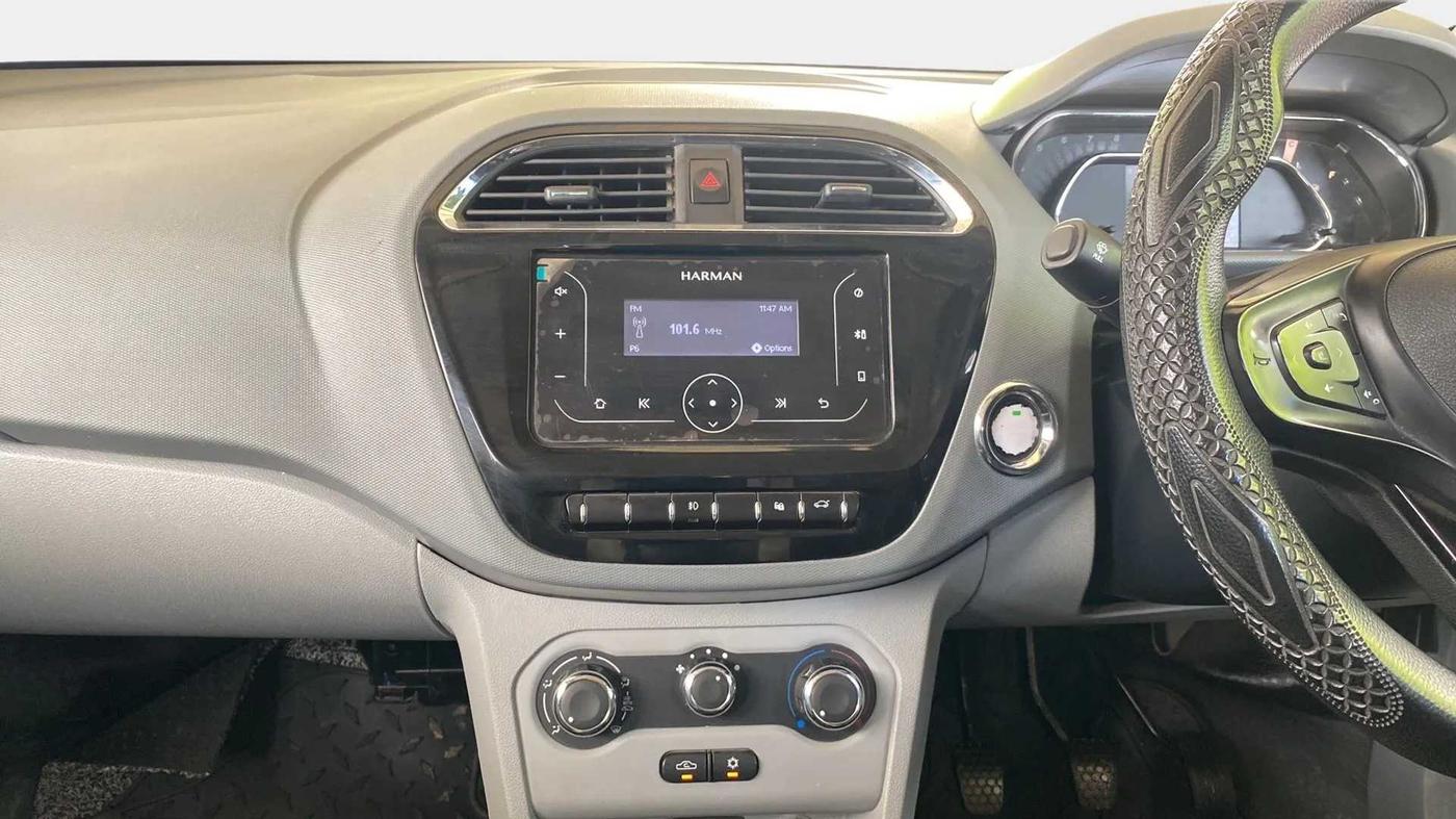 2020 Tata TIGOR XZ PETROL, Petrol, Manual, 38,407 km, Air Conditioner