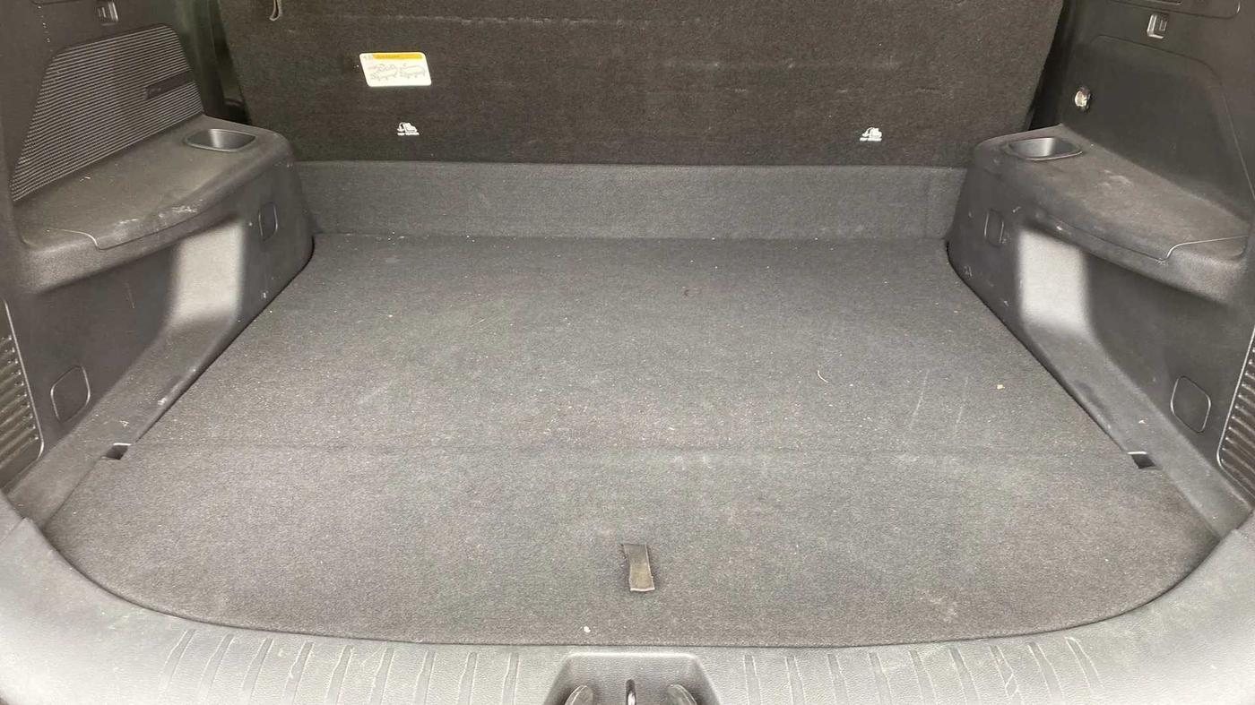 2022 Mahindra XUV700 AX 5 P AT 5 STR, Petrol, Automatic, 32,601 km, Boot Inside
