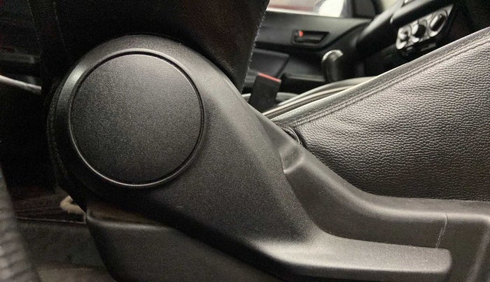 2020 Maruti Swift LXI, Petrol, Manual, 40,584 km, Driver Side Adjustment Panel