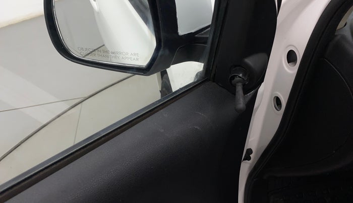 2017 Nissan Micra Active XV, Petrol, Manual, 20,804 km, Left rear-view mirror - ORVM knob broken and not working