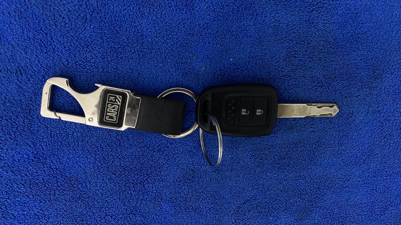 2023 Honda Amaze 1.2L I-VTEC S, Petrol, Manual, 4,845 km, Key Close Up