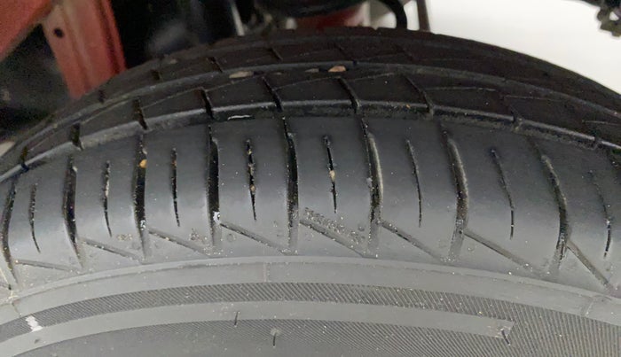 2022 Maruti Alto VXI, Petrol, Manual, 6,111 km, Left Rear Tyre Tread