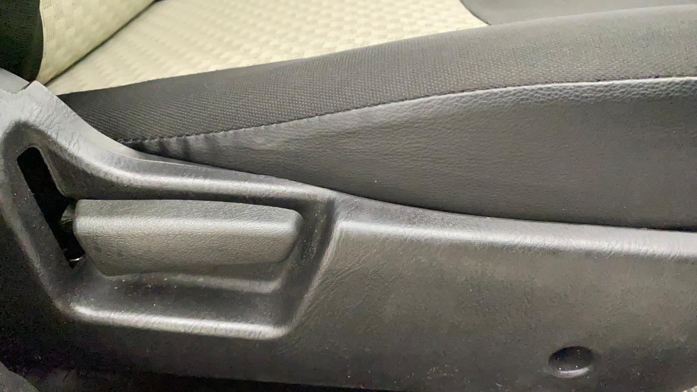 2022 Maruti Alto VXI, Petrol, Manual, 6,111 km, Driver Side Adjustment Panel