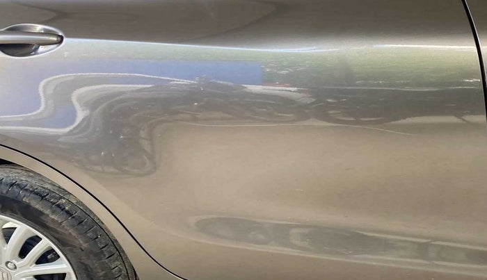 2023 Maruti Dzire ZXI, Petrol, Manual, 33,512 km, Right rear door - Minor scratches