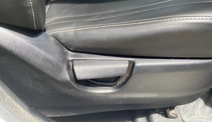 2018 Hyundai NEW SANTRO SPORTZ AMT, Petrol, Automatic, 10,294 km, Driver Side Adjustment Panel