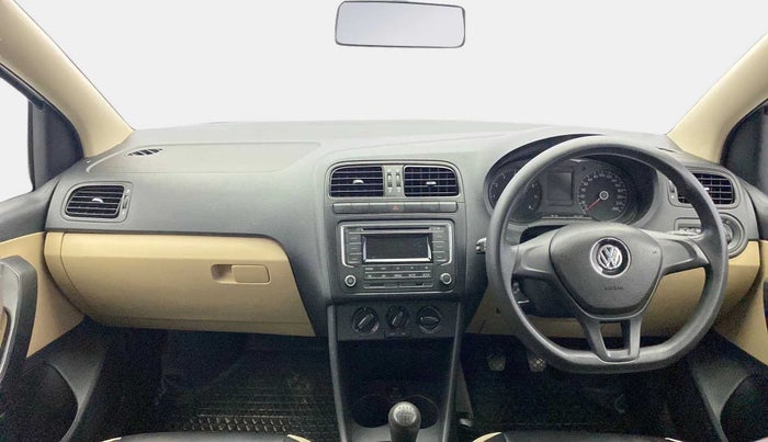 2016 Volkswagen Ameo COMFORTLINE 1.2L, Petrol, Manual, 74,566 km, Dashboard