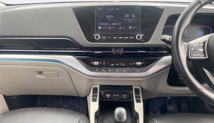 2022 KIA CARENS PRESTIGE PLUS 1.4 PETROL 7 STR, Petrol, Manual, 43,333 km, Air Conditioner