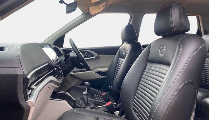 2022 KIA CARENS PRESTIGE PLUS 1.4 PETROL 7 STR, Petrol, Manual, 43,333 km, Right Side Front Door Cabin