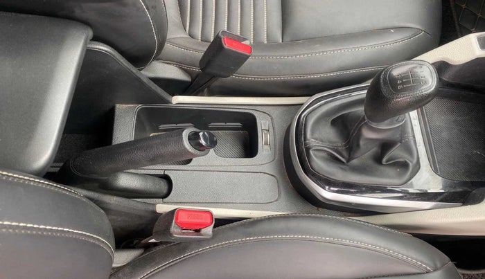 2022 KIA CARENS PRESTIGE PLUS 1.4 PETROL 7 STR, Petrol, Manual, 43,333 km, Gear Lever
