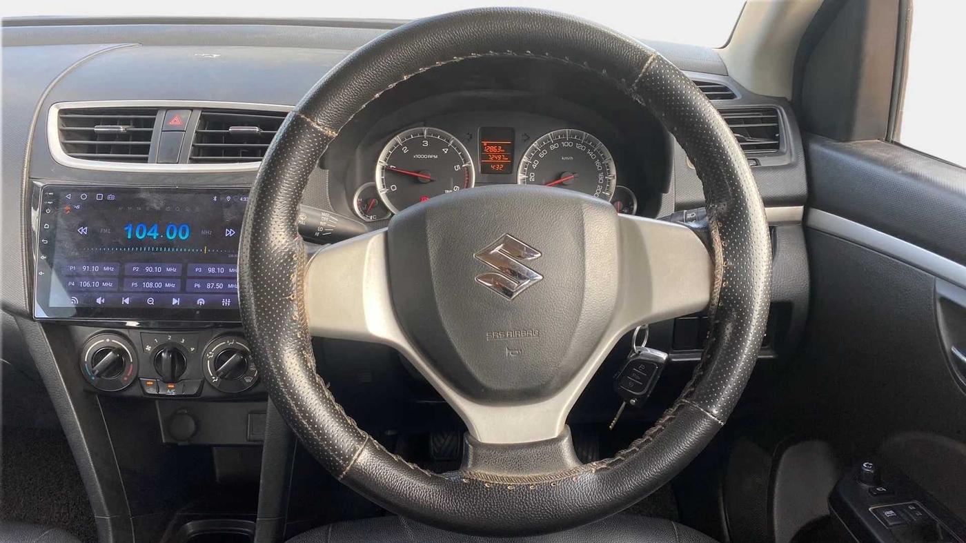 2016 Maruti Swift VDI (O), Diesel, Manual, 72,507 km, Steering Wheel Close Up
