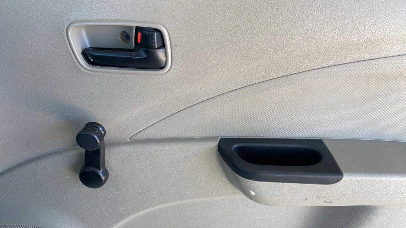2014 Maruti Celerio LXI, Petrol, Manual, 44,884 km, Driver Side Door Panels Control