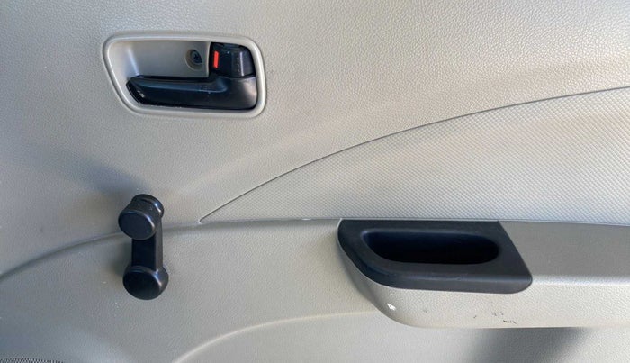2014 Maruti Celerio LXI, Petrol, Manual, 44,884 km, Driver Side Door Panels Control