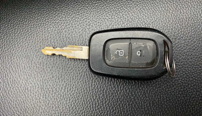 2017 Renault Kwid RXT 1.0, Petrol, Manual, 58,330 km, Key Close Up