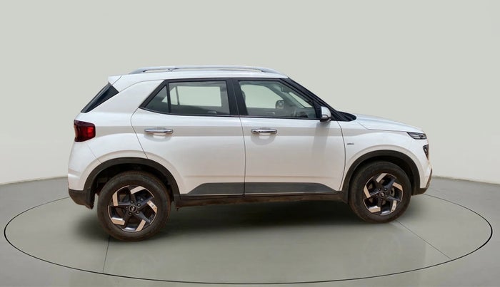2022 Hyundai VENUE SX PLUS 1.0 TURBO DCT, Petrol, Automatic, 18,989 km, Right Side View
