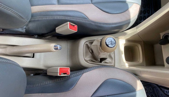 2014 Maruti Swift Dzire VXI, Petrol, Manual, 73,069 km, Gear Lever