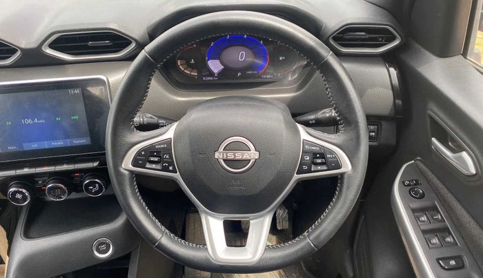2022 Nissan MAGNITE XV PREMIUM TURBO CVT DUAL TONE, Petrol, Automatic, 13,168 km, Steering Wheel Close Up