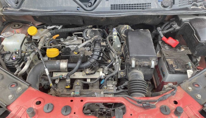 2022 Nissan MAGNITE XV PREMIUM TURBO CVT DUAL TONE, Petrol, Automatic, 13,168 km, Open Bonet