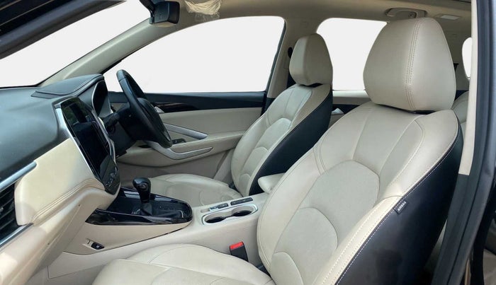 2021 MG HECTOR SHARP 1.5 PETROL CVT, Petrol, Automatic, 18,179 km, Right Side Front Door Cabin