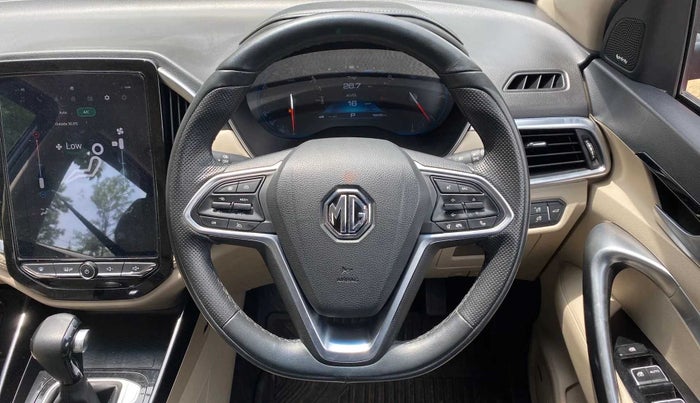 2021 MG HECTOR SHARP 1.5 PETROL CVT, Petrol, Automatic, 18,179 km, Steering Wheel Close Up