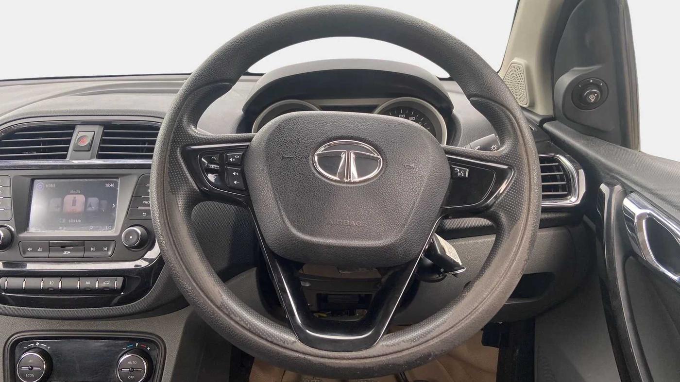 2017 Tata TIGOR XZ (O) PETROL, Petrol, Manual, 37,760 km, Steering Wheel Close Up