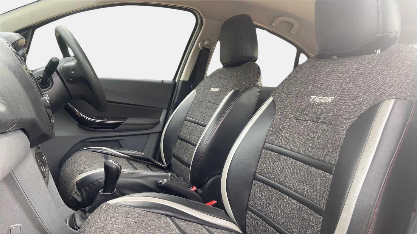 2017 Tata TIGOR XZ (O) PETROL, Petrol, Manual, 37,760 km, Right Side Front Door Cabin