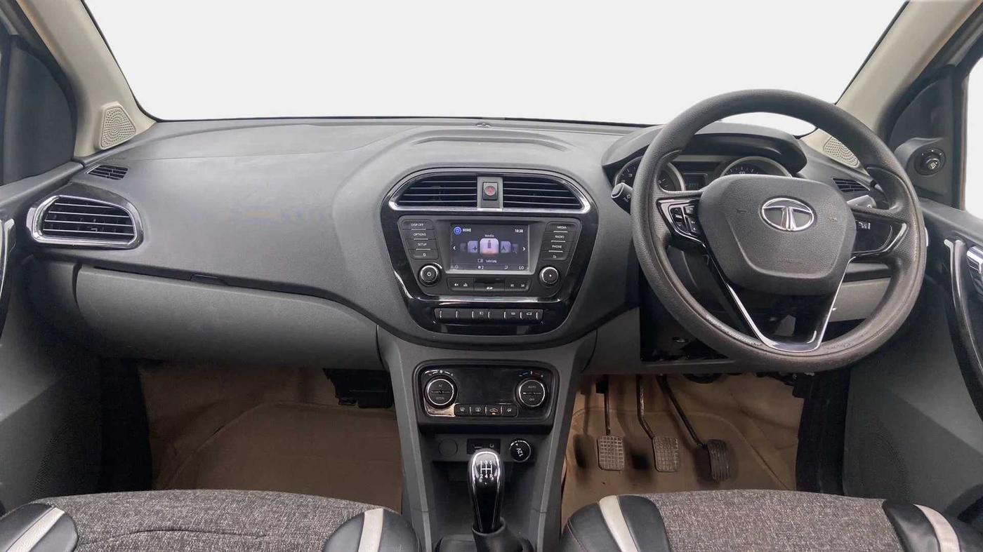 2017 Tata TIGOR XZ (O) PETROL, Petrol, Manual, 37,760 km, Dashboard