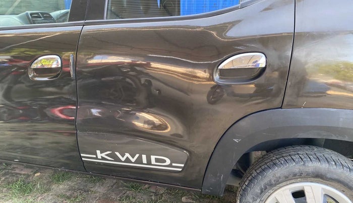 2019 Renault Kwid RXT 1.0 AMT (O), Petrol, Automatic, 19,315 km, Rear left door - Minor scratches