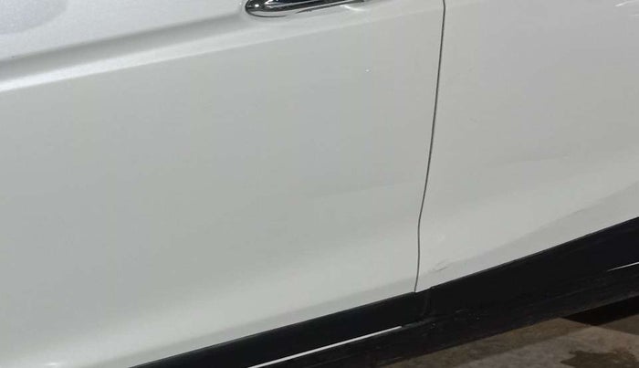2017 Honda WR-V 1.2L I-VTEC VX MT, Petrol, Manual, 46,101 km, Front passenger door - Slightly dented