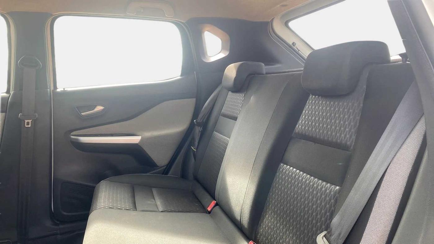 2021 Nissan MAGNITE XL, Petrol, Manual, 27,578 km, Right Side Rear Door Cabin