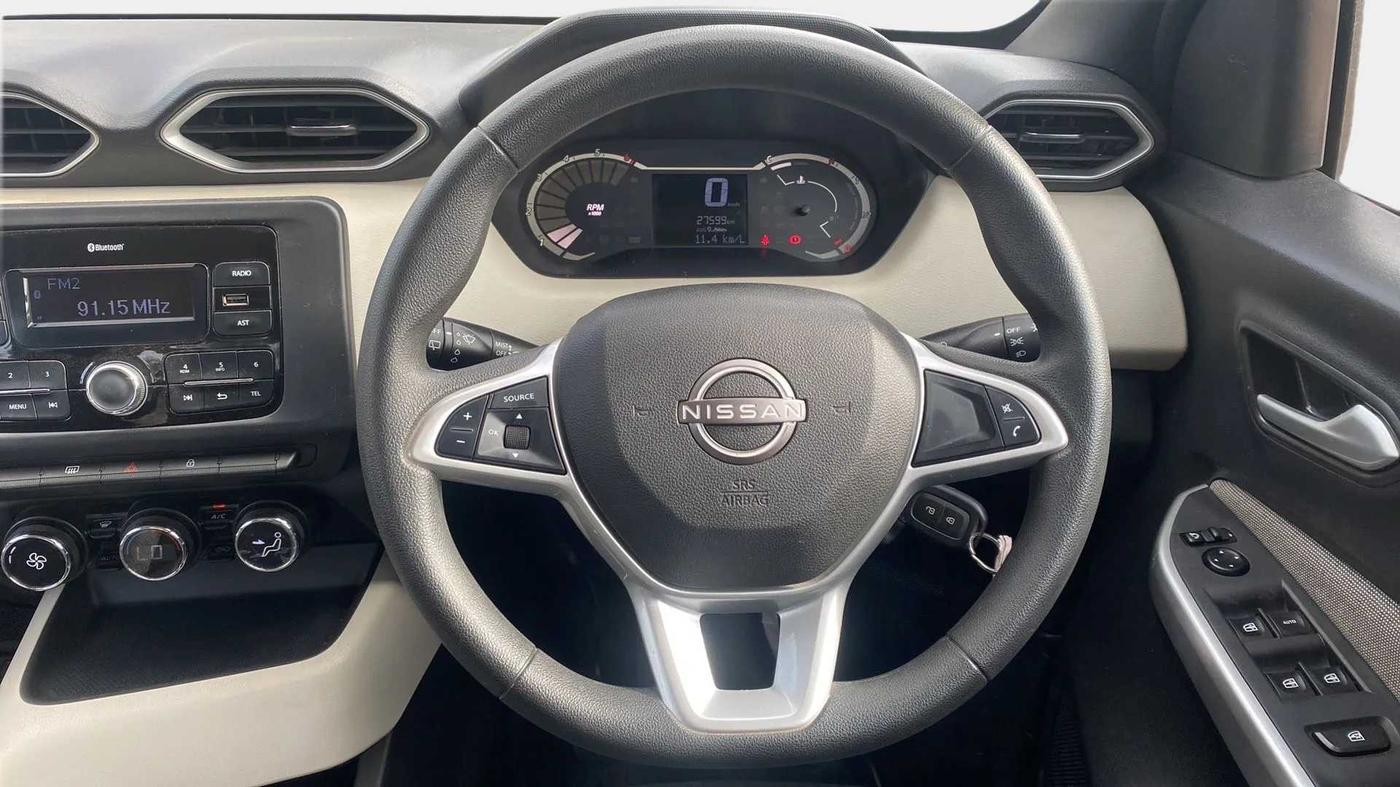 2021 Nissan MAGNITE XL, Petrol, Manual, 27,578 km, Steering Wheel Close Up