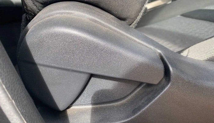 2021 Nissan MAGNITE XL, Petrol, Manual, 27,578 km, Driver Side Adjustment Panel