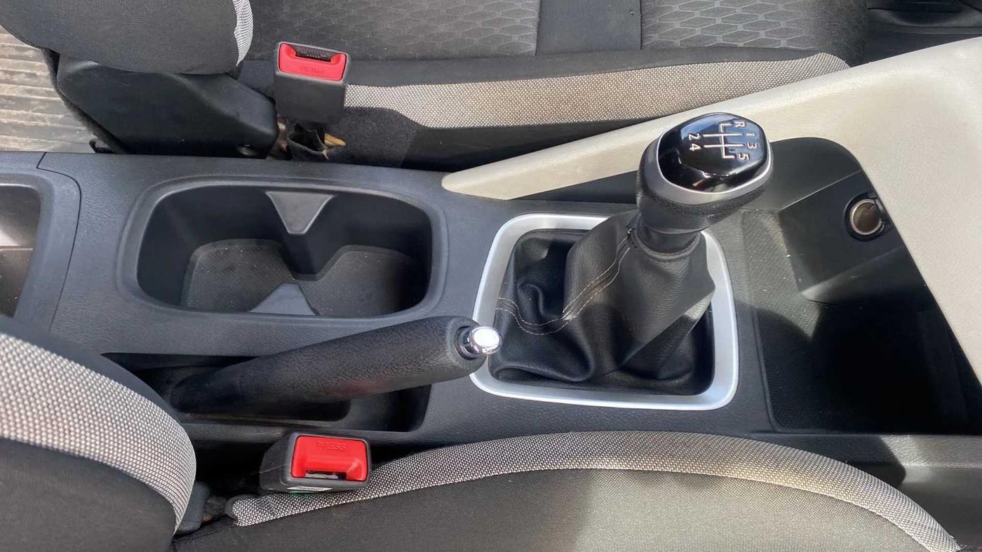 2021 Nissan MAGNITE XL, Petrol, Manual, 27,578 km, Gear Lever