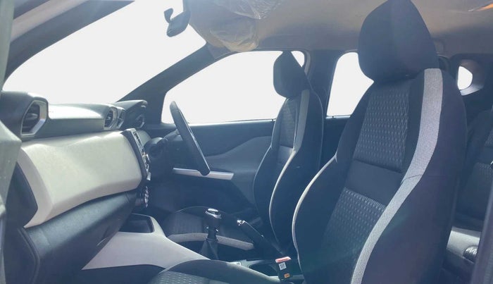 2021 Nissan MAGNITE XL, Petrol, Manual, 27,578 km, Right Side Front Door Cabin