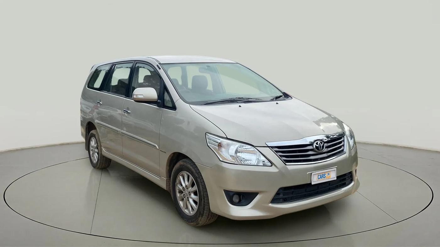 2013 Toyota Innova 2.5 VX 8 STR, Diesel, Manual, 97,207 km, SRP