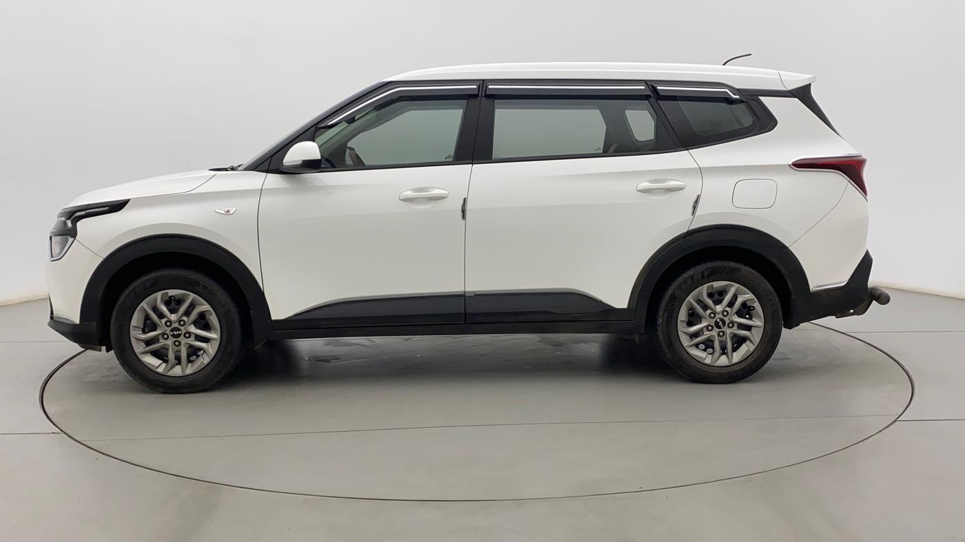 2022 KIA CARENS PREMIUM 1.4 PETROL 7 STR, Petrol, Manual, 38,913 km, Left Side