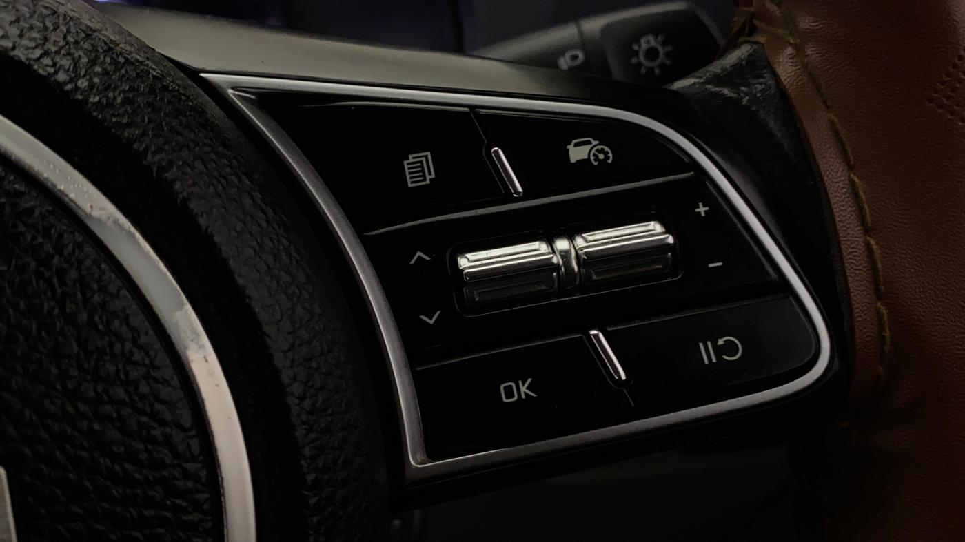 2022 KIA CARENS PREMIUM 1.4 PETROL 7 STR, Petrol, Manual, 38,913 km, Adaptive Cruise Control