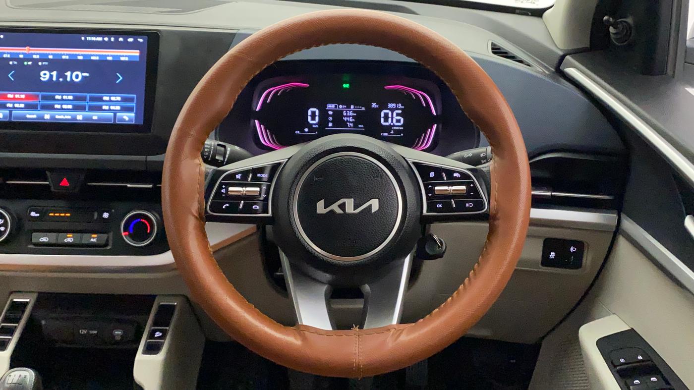 2022 KIA CARENS PREMIUM 1.4 PETROL 7 STR, Petrol, Manual, 38,913 km, Steering Wheel Close Up