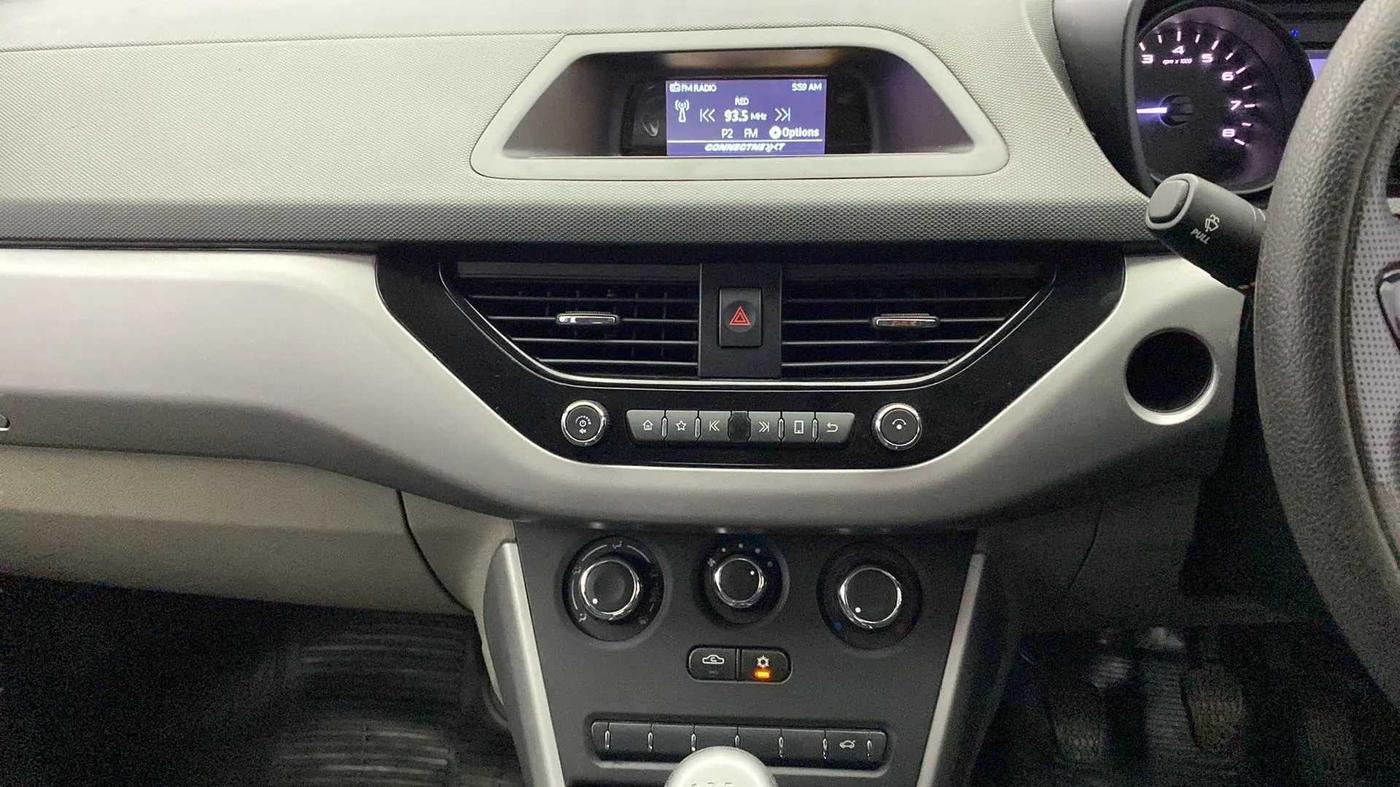 2019 Tata NEXON XM PETROL, Petrol, Manual, 50,798 km, Air Conditioner