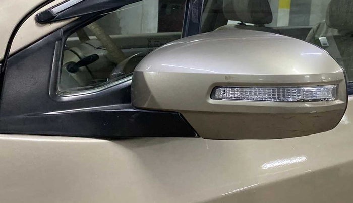 2014 Maruti Ertiga VXI CNG, CNG, Manual, 68,257 km, Left rear-view mirror - Minor scratches