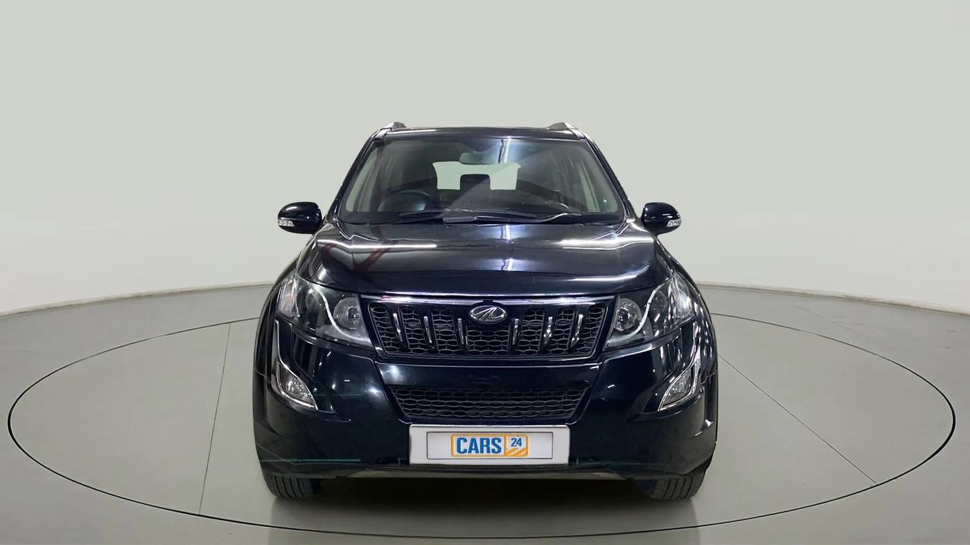 2017 Mahindra XUV500 W10 AT, Diesel, Automatic, 82,356 km, Front