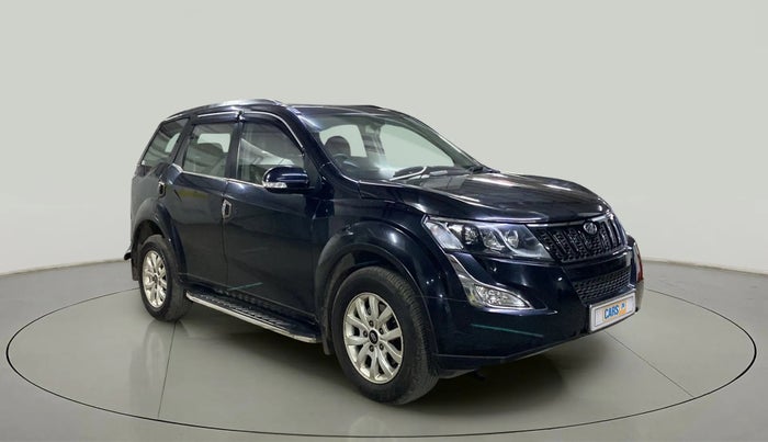 2017 Mahindra XUV500 W10 AT, Diesel, Automatic, 82,296 km, Right Front Diagonal