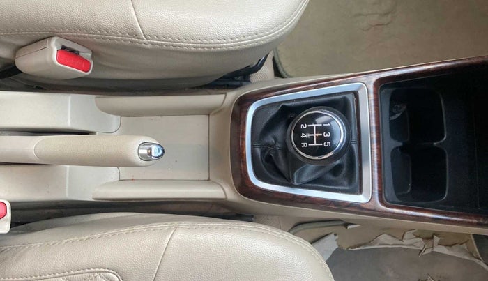 2019 Maruti Dzire ZXI, Petrol, Manual, 53,007 km, Gear Lever